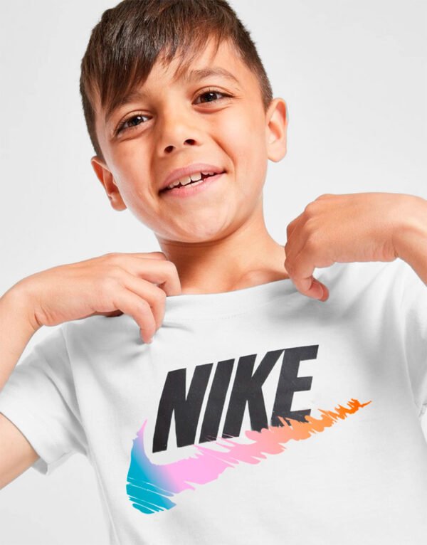Nike Gradient Graphic Shorts/T-shirt Set - Image 4